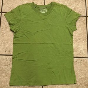 💚Children GREEN Shirt💚 Perfect for outdoors, light and Comfortable!